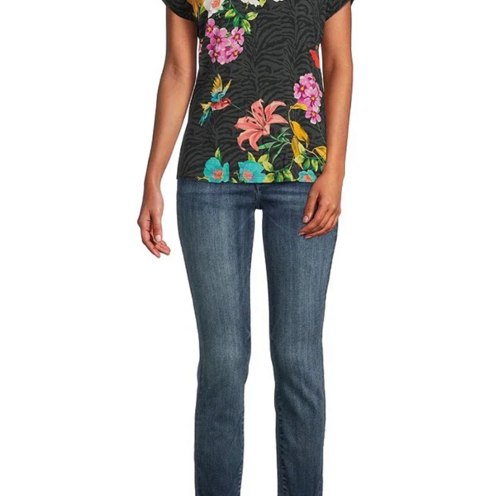 Johnny Was Blooming Breeze Floral Crew Neck Relaxed Knit Top - Picture 3 of 8